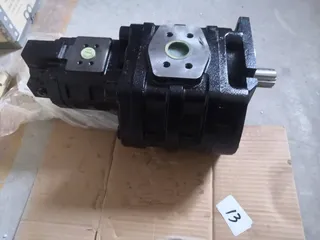 Гидравлический насос LW500FN Z=14 (шестереночный, мелкий)